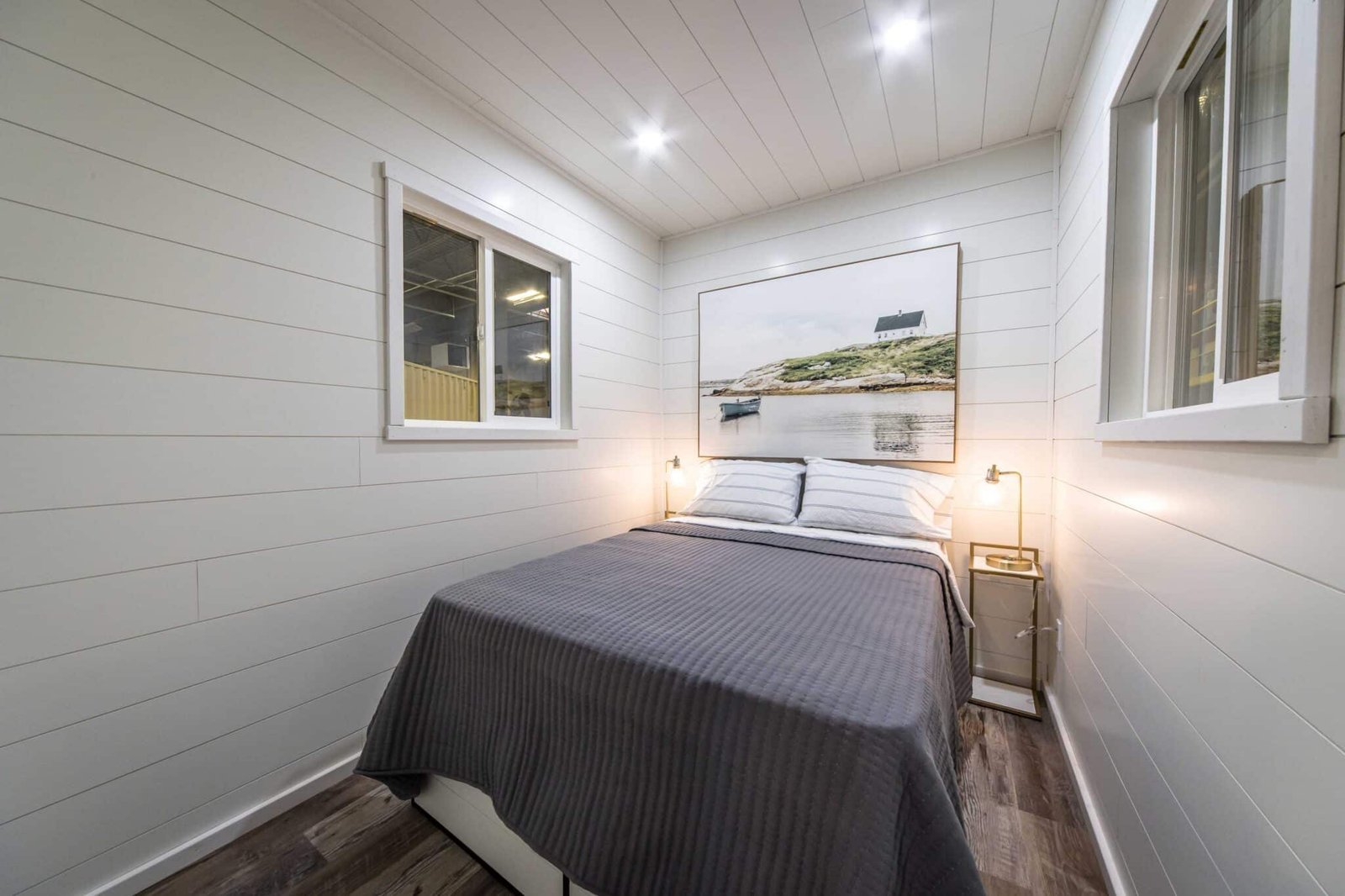 40ft Kennedy Luxury Container Home | 1 Bed 1 Bath Prefab Shipping Container House - Image 9