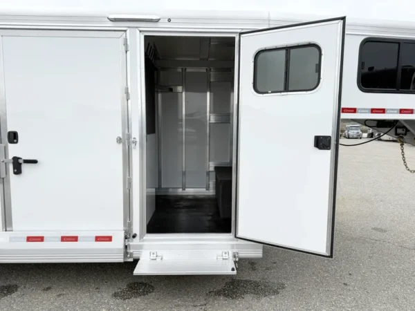 0b5a4167735a5982.webp 2026 Cimarron Norstar 4HGN Horse Trailer