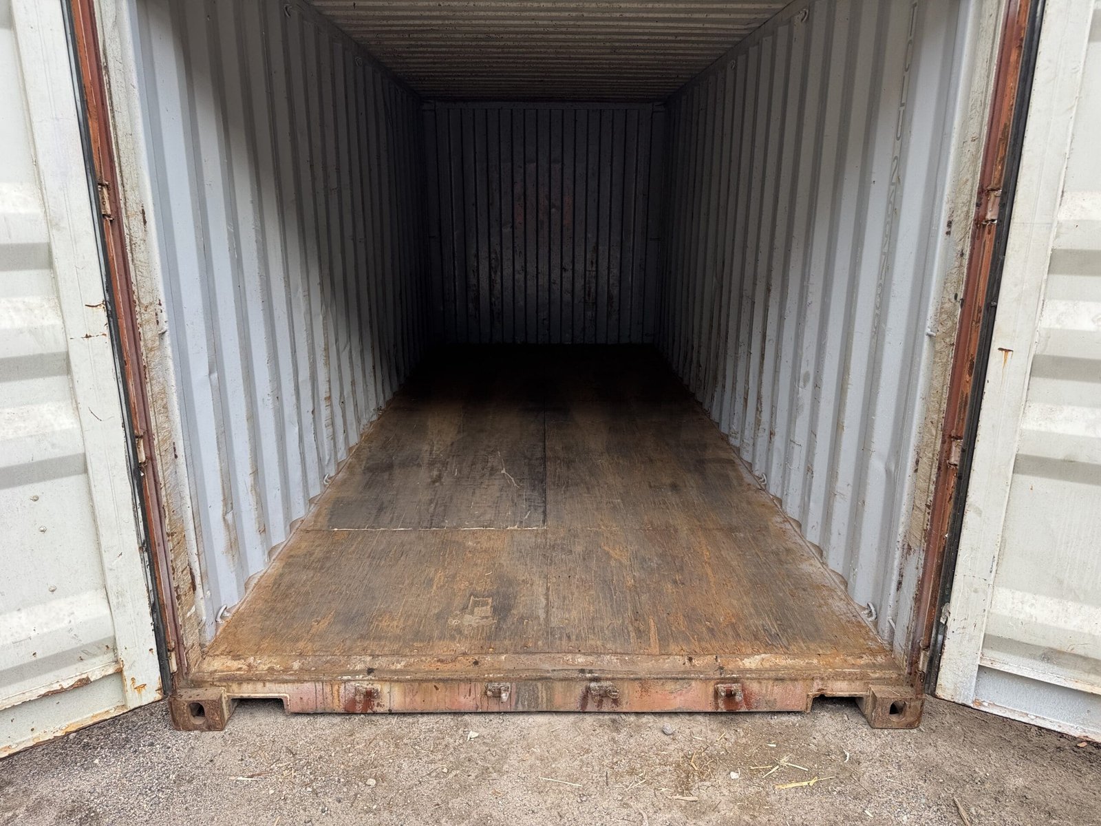 20ft Used Shipping Container - Wind & Watertight - Red - Unit TCLU269739-8 - Image 6