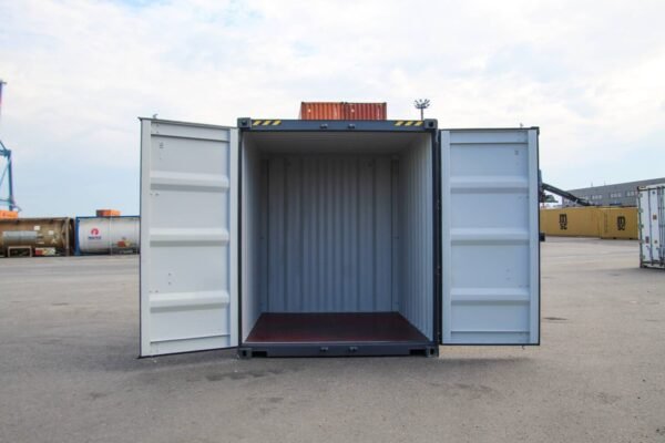 10-hc-shipping-container-mc-containers-10-1536x1024-1.jpg 10' HC ISO shipping container