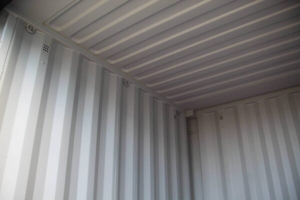 10-hc-shipping-container-mc-containers-13-1536x1024-1.jpg 10' HC ISO shipping container