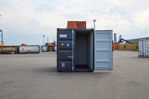 10-hc-shipping-container-mc-containers-9-1.jpg 10' HC ISO shipping container