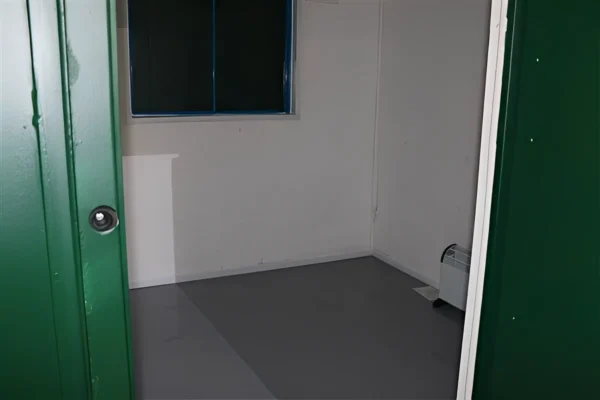 13ft-x-9ft-Site-Office-With-Toilet-3deds-1.webp 13ft x 9ft Portable Site Office Cabin with Toilet - Durable, Compact & Ready to Use