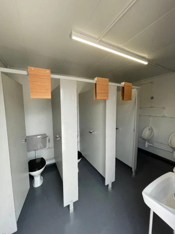 16ft-x-9ft-3-1-Toilet-Block-Shipping-Container-dd-1.webp 16ft x 9ft 3 + 1 Toilet Block Shipping Container