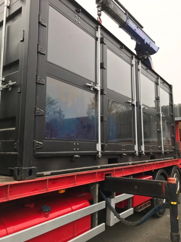 20ft-Container-With-Glass-Windows-1-2.webp 20ft Shipping Container With Glass Windows
