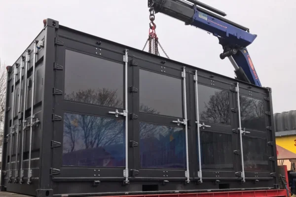 20ft-Container-With-Glass-Windows-3-1.webp 20ft Shipping Container With Glass Windows