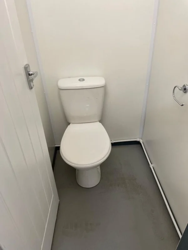 20ft x 8ft Shipping Container Toilet Block - Reading