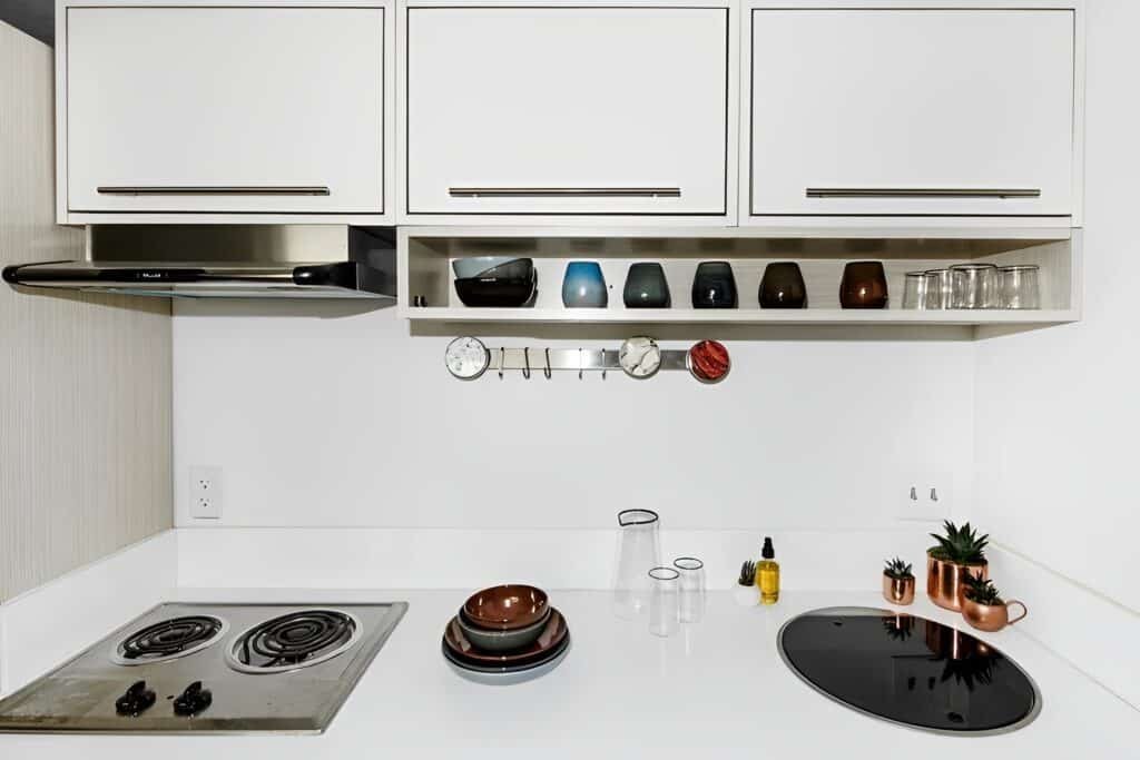 Fully Equipped 20ft Shipping Container Home - Image 8
