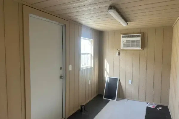 3894f53c-3a54-4e3e-ba2b-5cca054214c4-1.webp 40ft Mobile Office Shipping Container with Storage
