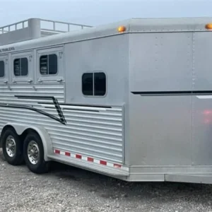 434476238_387914220872263_8973214985042733817_n-768x576-1.webp 1999 Elite Custom 3 Horse Trailer