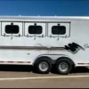 444212994_122144449328180202_5827188050760230934_n.webp 1999 Sundowner 3 Horse Trailer