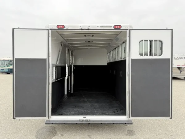 5ecdfd2dbf9d8e68.webp 2026 Cimarron Norstar 4HGN Horse Trailer