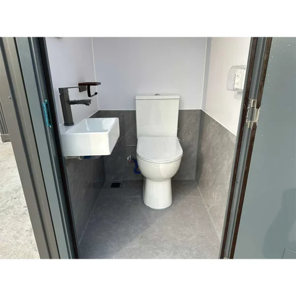 6_de84cd01-811c-4109-b0c1-dd3a302b863c_900x-1.webp Portable Restroom Shower or Toilet Forklift-Ready Plus