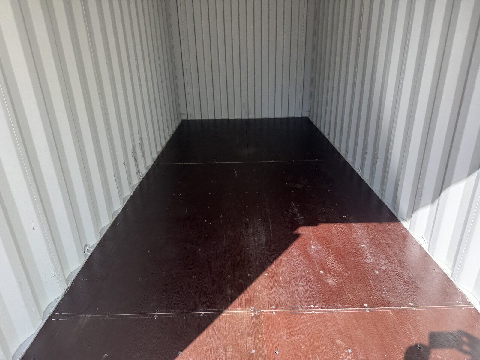 20ft New Shipping Container - Wind & Watertight - Beige - Unit JTAU104933-3 - Image 4