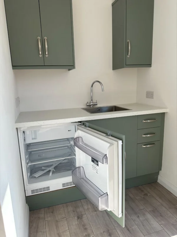 7.5-x-3m-Office-with-kitchenetteWC-3d-1.webp 7.5 x 3m Office with Kitchenette and WC - Modular Shipping Container Workspace
