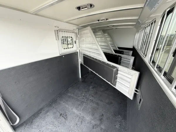 74774753bbff10e5.webp 2026 Cimarron Norstar 4HGN Horse Trailer