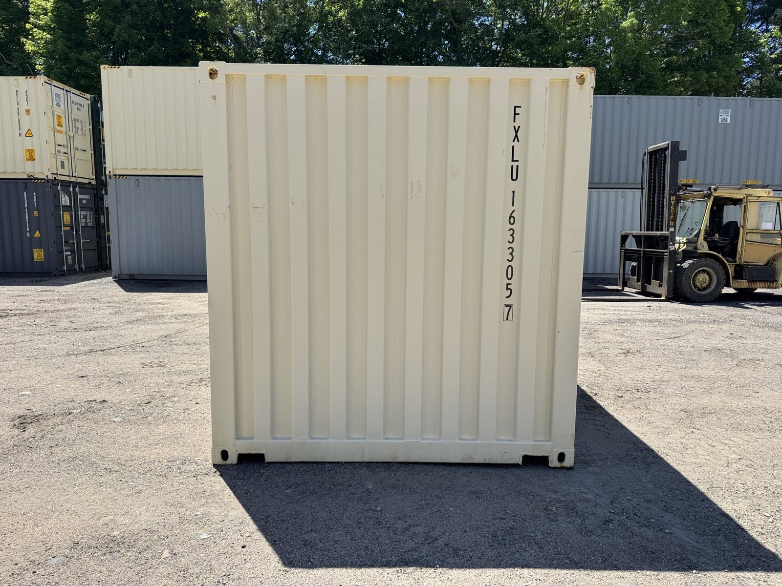 20ft Used Shipping Container - Wind & Watertight - Beige - Unit FBXU163305-7 - Image 11
