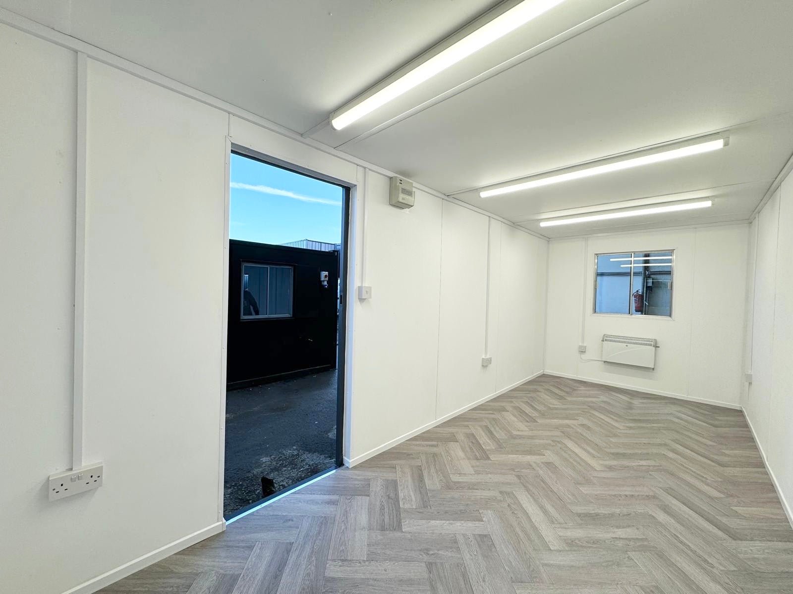 20x8ft - Office - Cabin / Container - Portable Building - Image 9