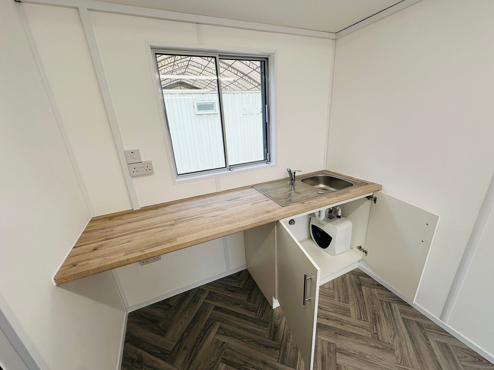 21x8ft - Anti Vandal Office/Canteen - Cabin / Container - Portable Building - Image 5
