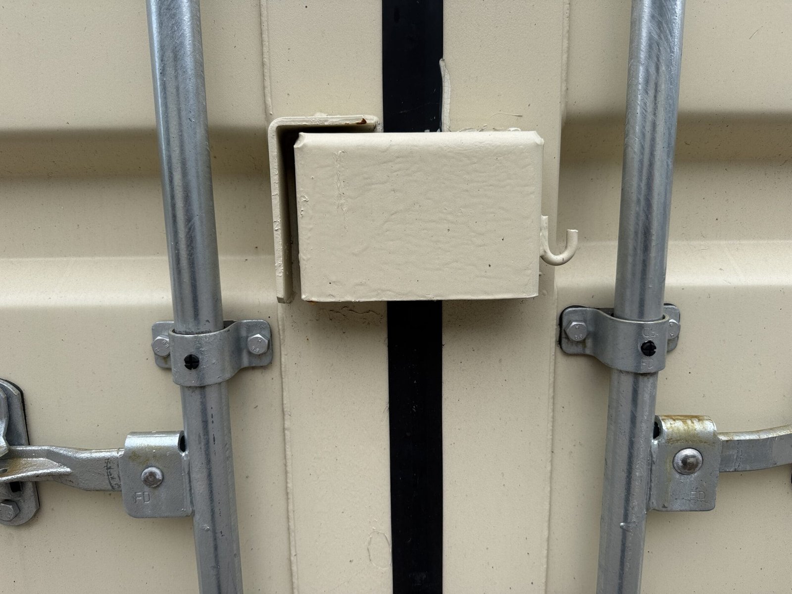 20ft New Shipping Container - Wind & Watertight - Beige - Unit FXLU320741-0 - Image 5