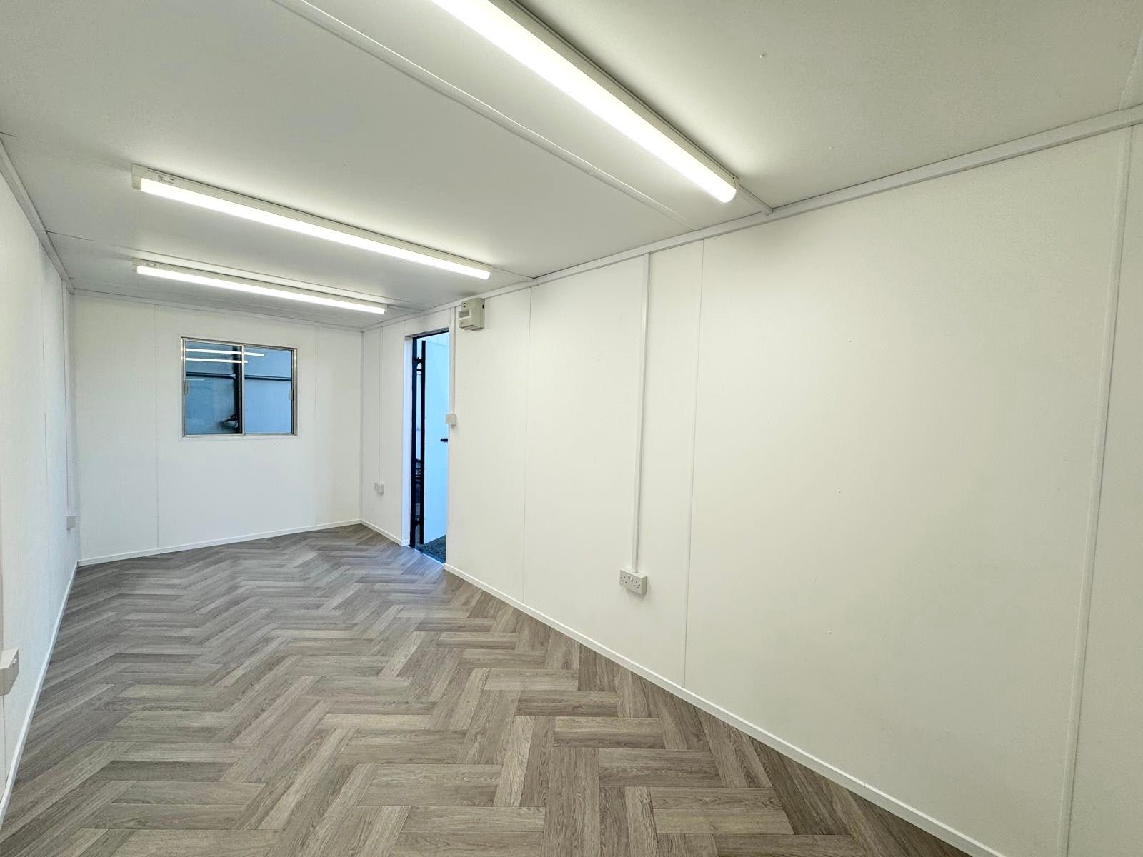 20x8ft - Office - Cabin / Container - Portable Building