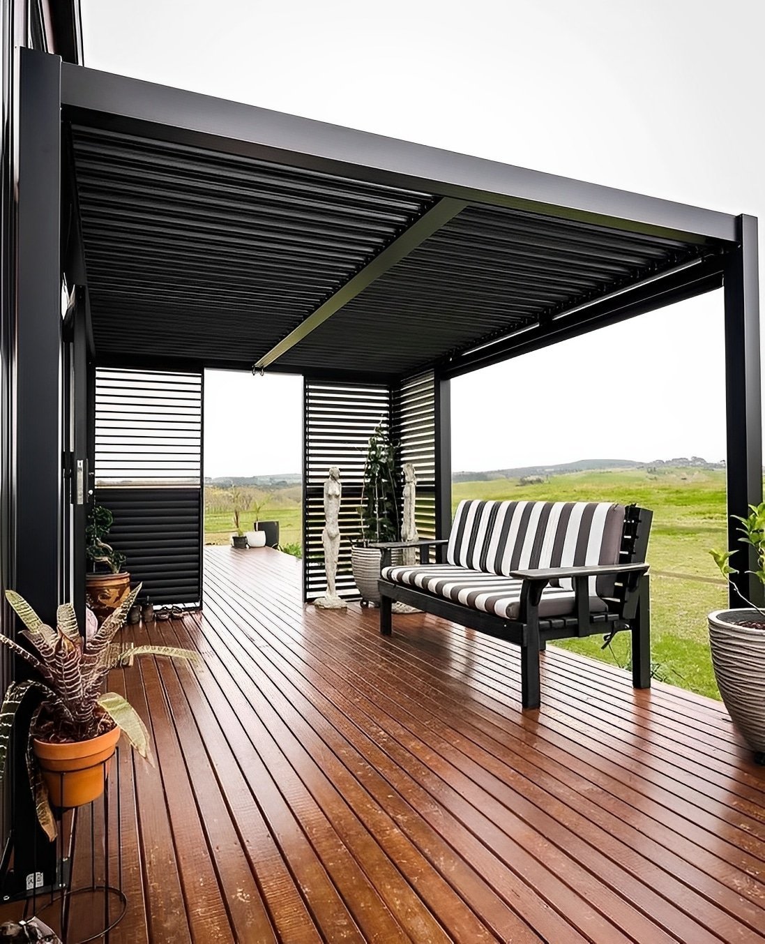 Luxury 40ft prefab container house with easy-folding sandwich panels - Image 3