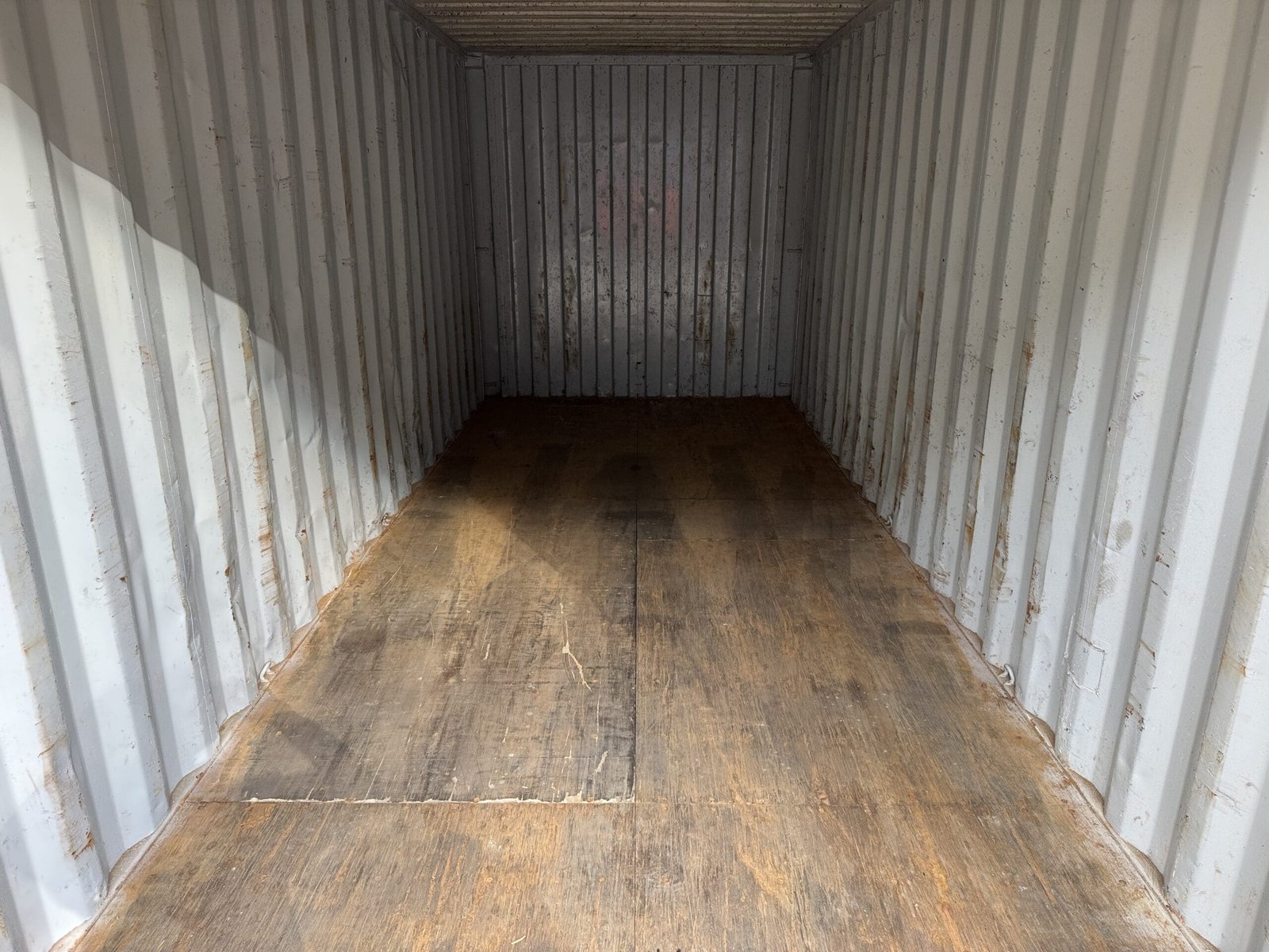 20ft Used Shipping Container - Wind & Watertight - Red - Unit TCLU269739-8 - Image 10