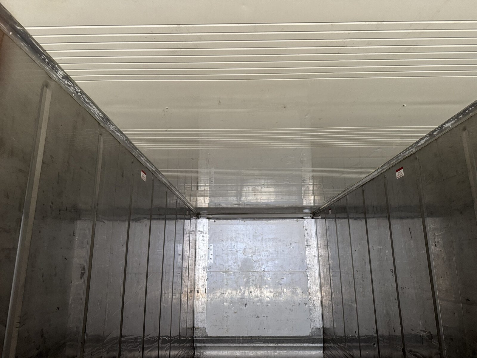 40ft As-Is High Cube Shipping Container - Wind & Watertight - White - Unit LNXU755574-1 - Image 5