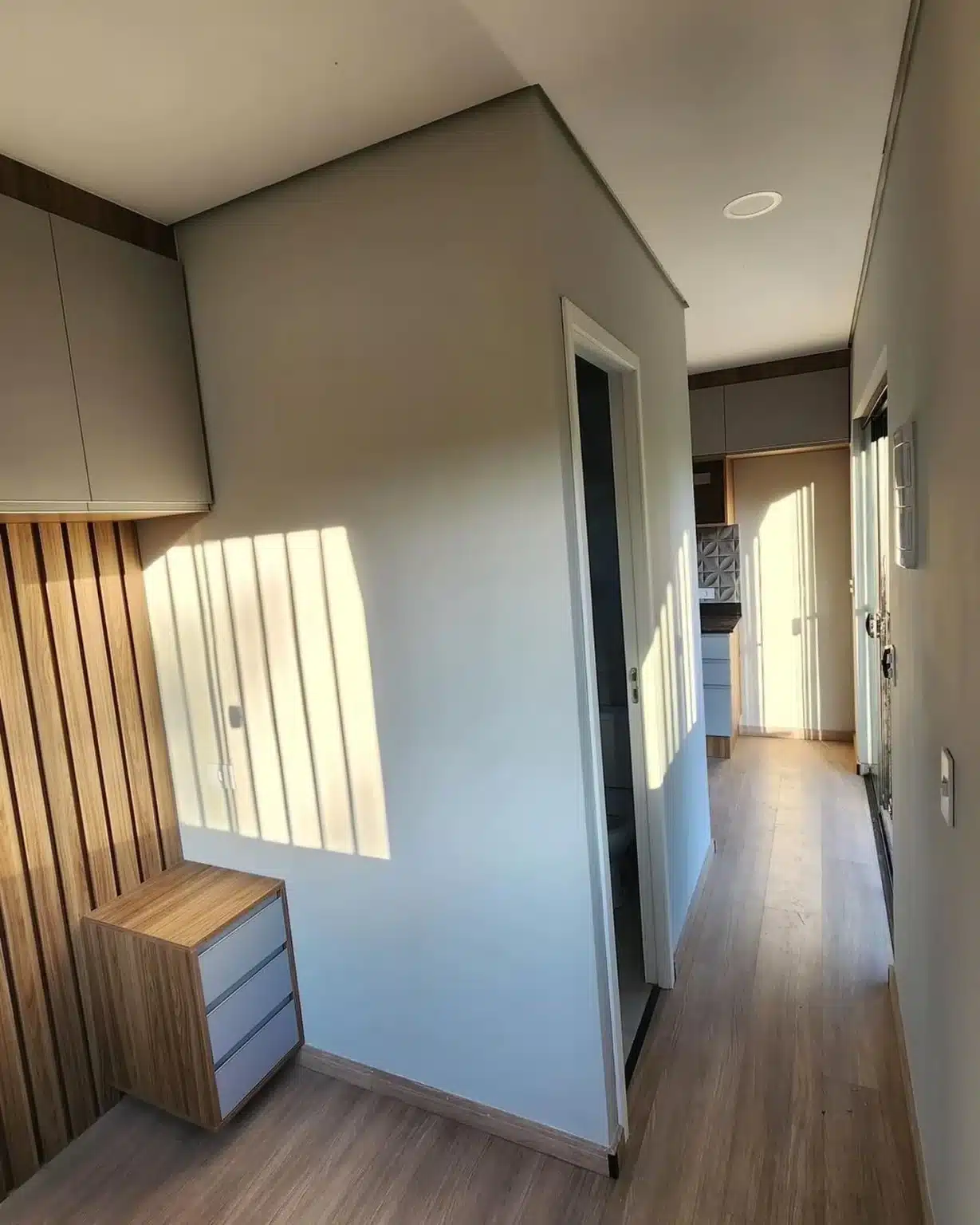 Custom 20ft Shipping Container Home With Water Tank - Image 4