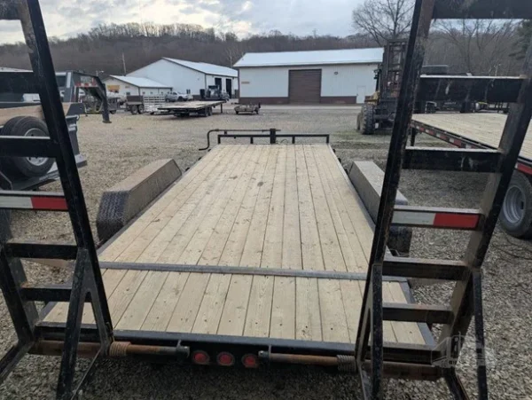 img-3.webp 2019 PJ 18 ft Fixed Tandem Axle