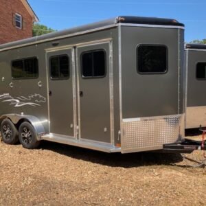 img_4807_ryy4jl19p.jpg NewHomesteader 214FB 2 Horse Direct Load Warmblood Horse Trailer
