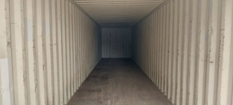 Watertight 40ft Shipping Container - Extra Space for Storage. - Image 3