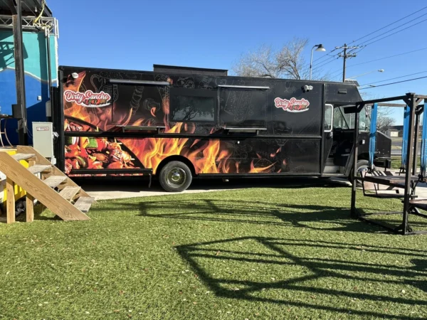 s-l1600-2026-06-24T205221.416-1.webp THIS IS A 22 FOOT KITCHEN FOOD TRUCK FOR 2026 custom build 956-890-5400