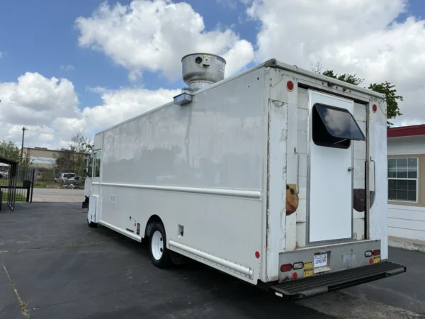 s-l1600-2026-06-25T144550.448-1-1.webp 2026 Food Truck Brand New Kitchen.(free Delivery)