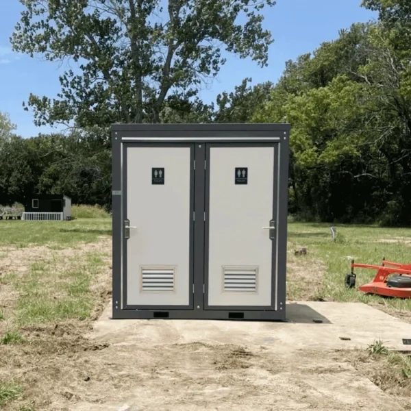 Single Stall Portable Restroom Outdoor Mobile Toilet Sink Bathroom & Accessories