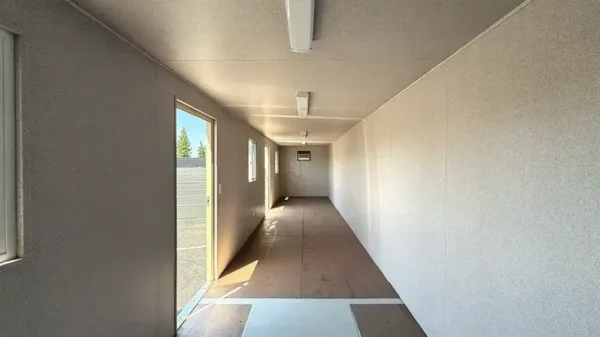 unnamed-file-1-1.webp 40ft New Ground Level Office Container